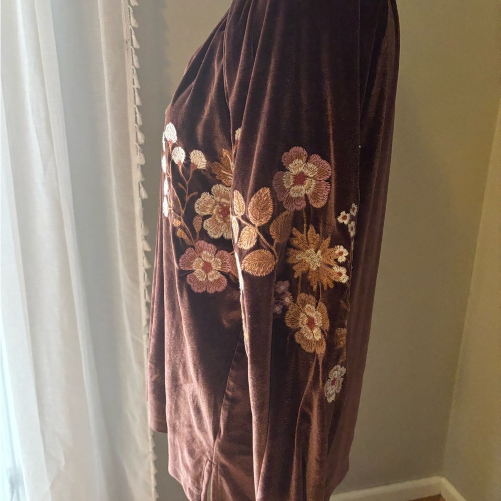 Spartina 449 Velvet Top in Rich Brown - Picture 3 of 5